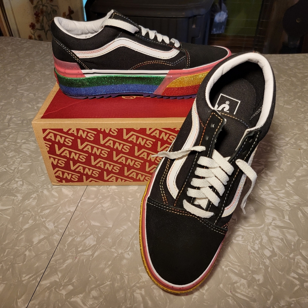Vans 8.5 Rainbow old skool stacked platform